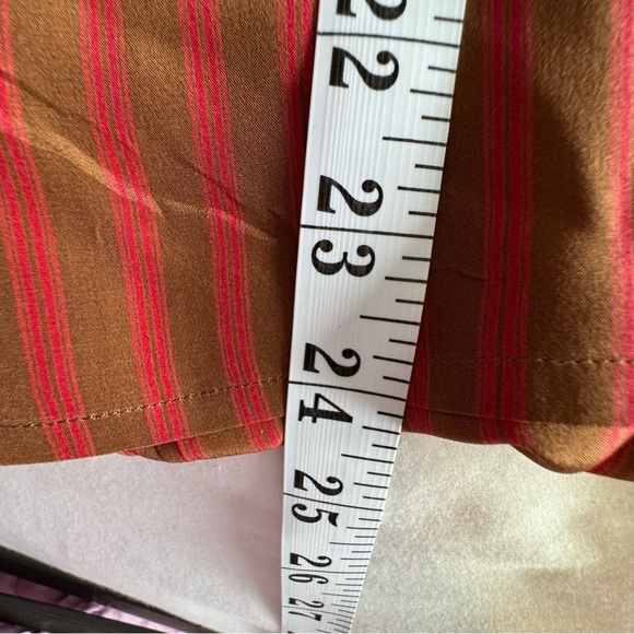 100%Silk Chantal Scall Tie-Neck Blouse -Made in Hong Kong-size 8 - Picture 8 of 9